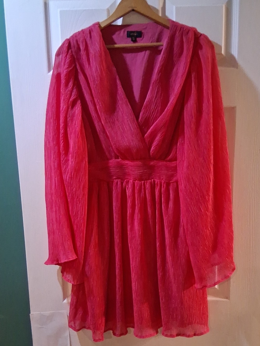 Feminine Hot Pink V-Neck Long-Sleeve Formal Dress